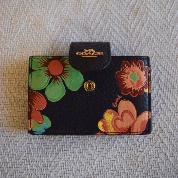 Coach multicolor floral pebbled leather accordion card case in midnight - Picture 5 of 5